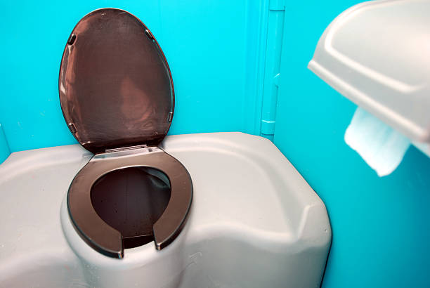 Best Construction site porta potty rental  in Wlowbrook, IL